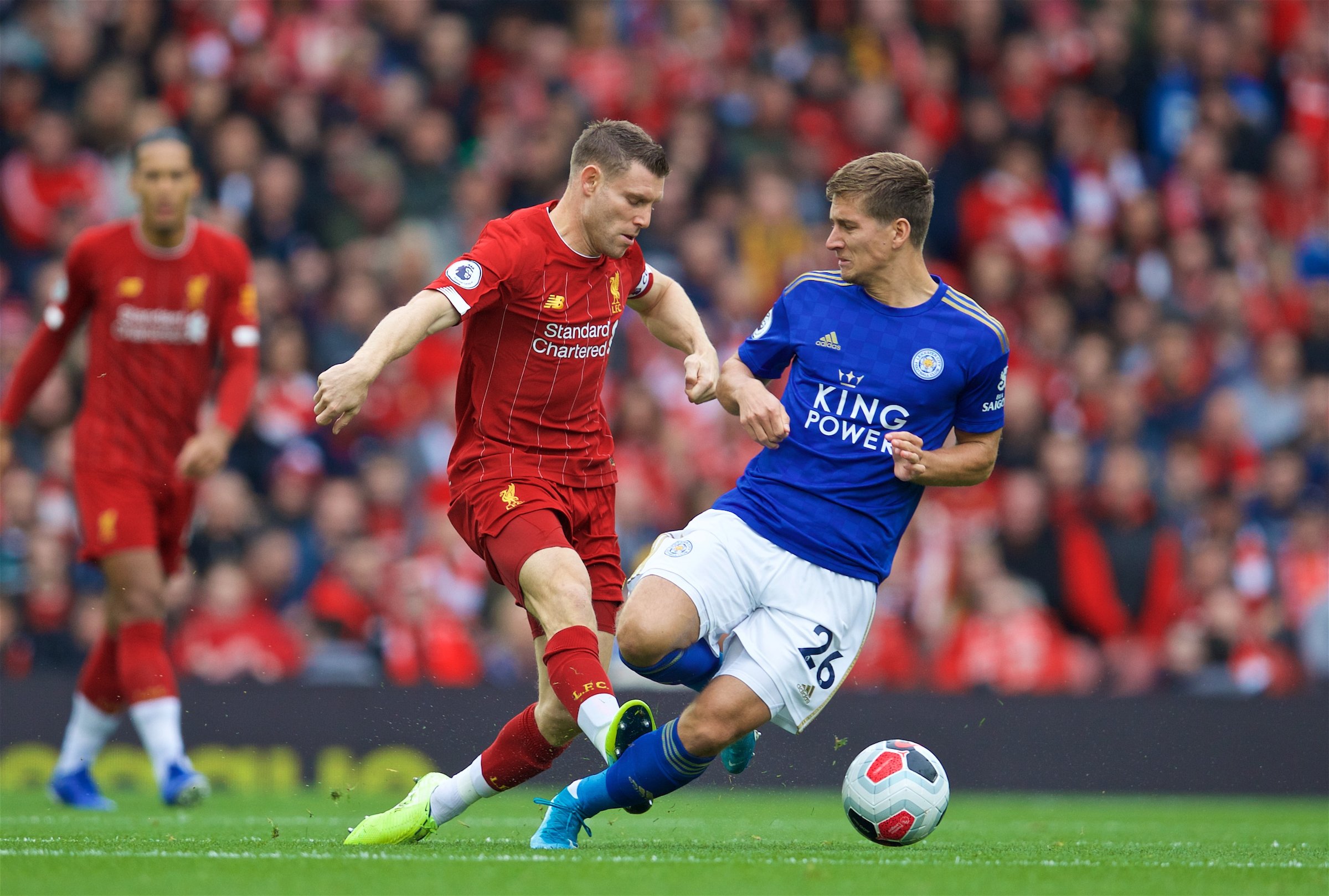 中心顶部 中心顶部